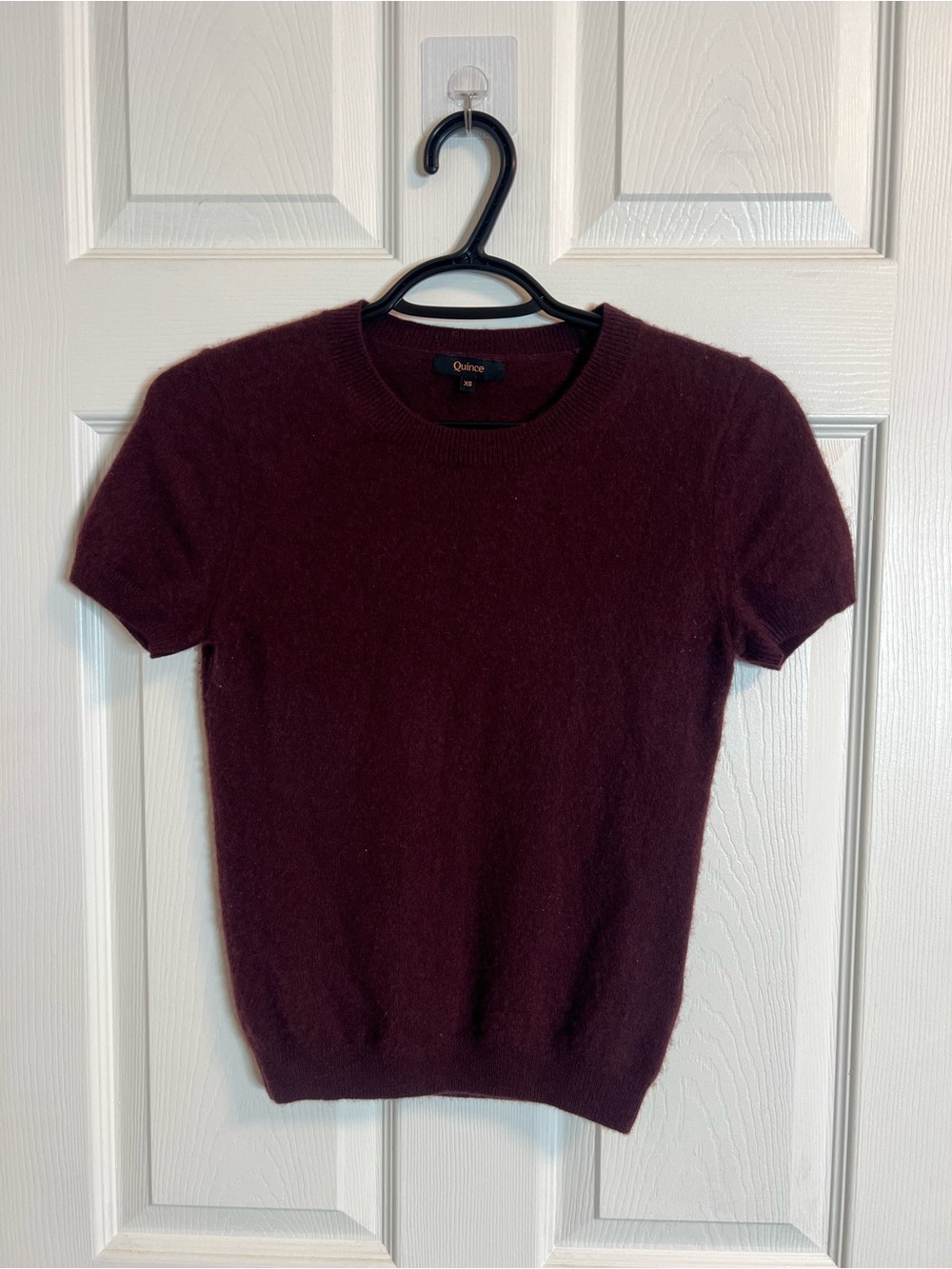 EUC Quince 100% Cashmere tee, deep burgundy, Medium